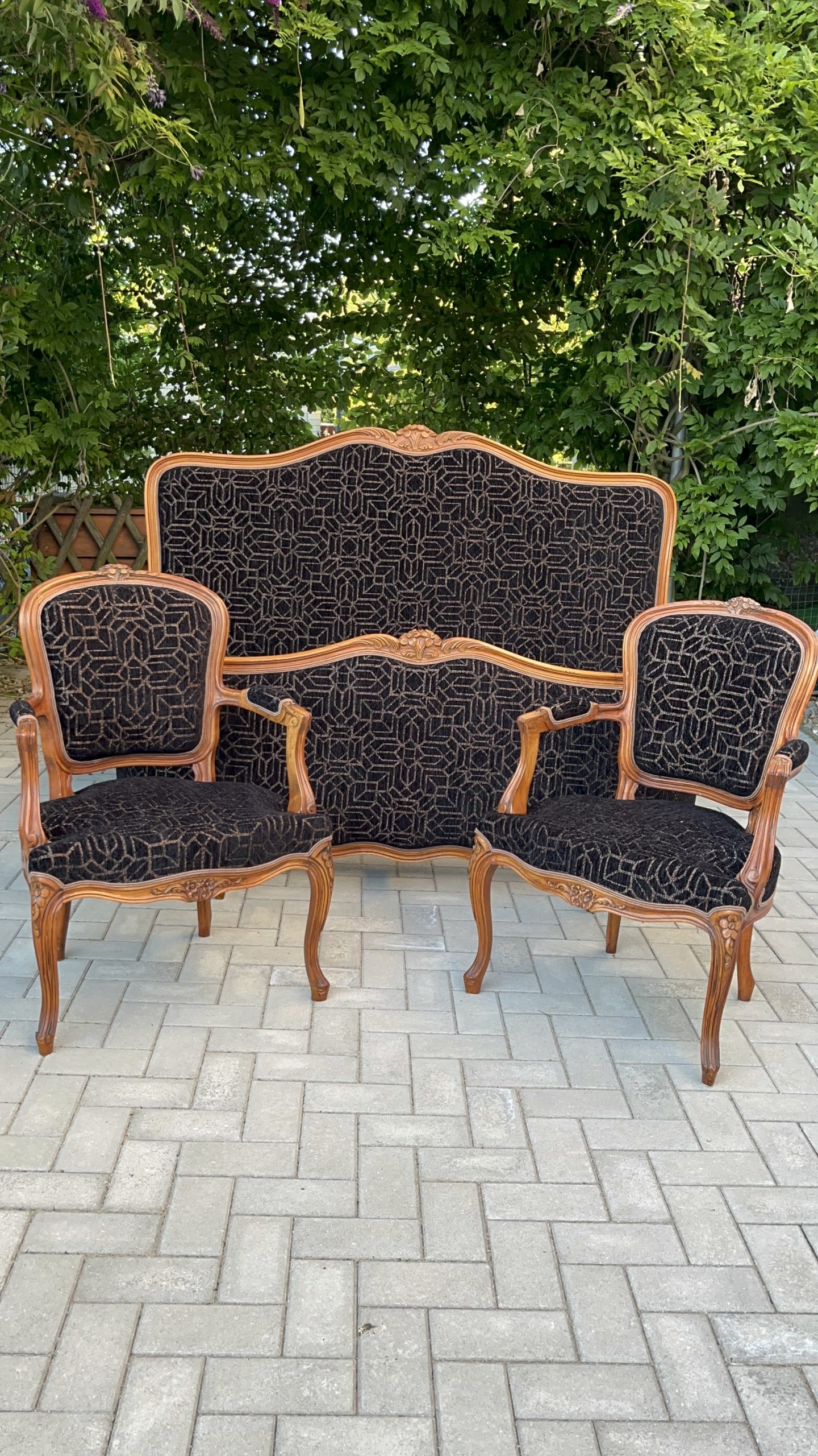 restauration d'un lit et une paire de cabriolets Louis XV