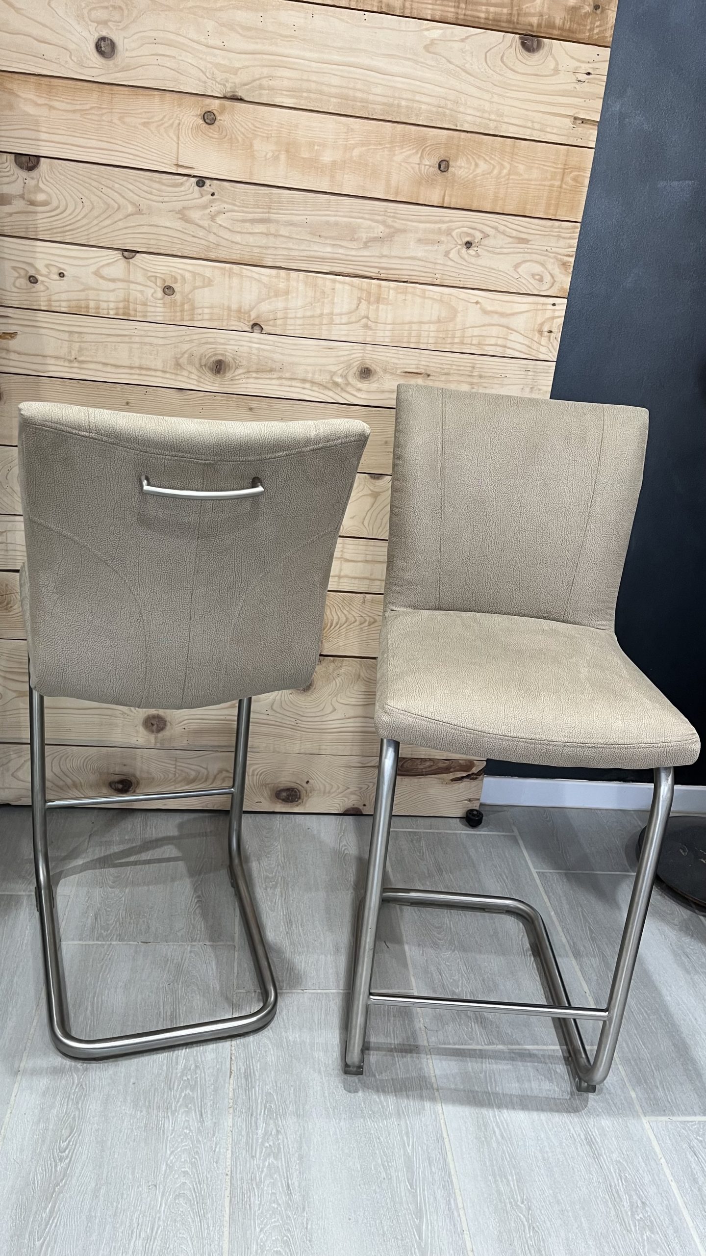 changement de couverture chaises contemporaines